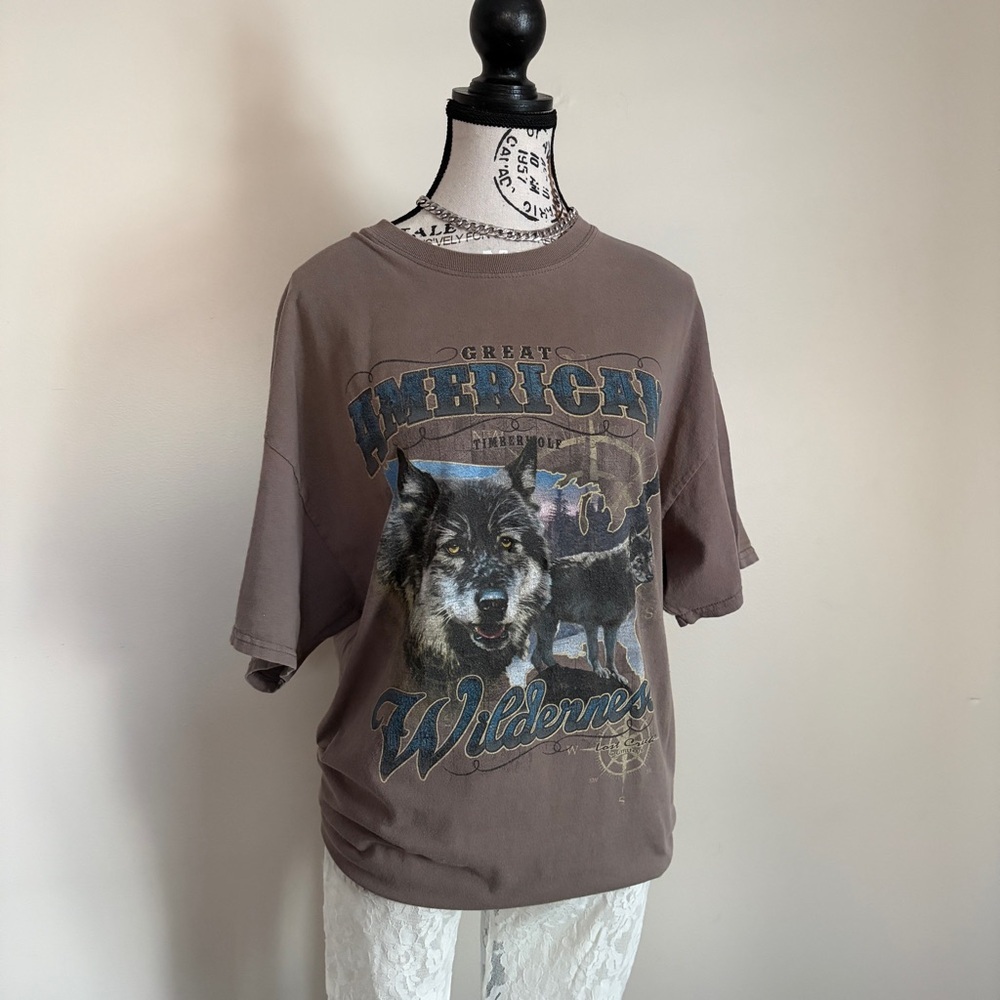 Vintage y2k grey oversized wolf tee